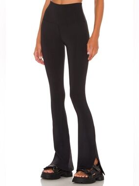 Strut This Flare Leggings🖤